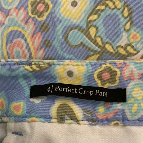 Colorful Paisley Talbots Size 4 Light Blue Cropped Pants Front Zip Button - Picture 3 of 10